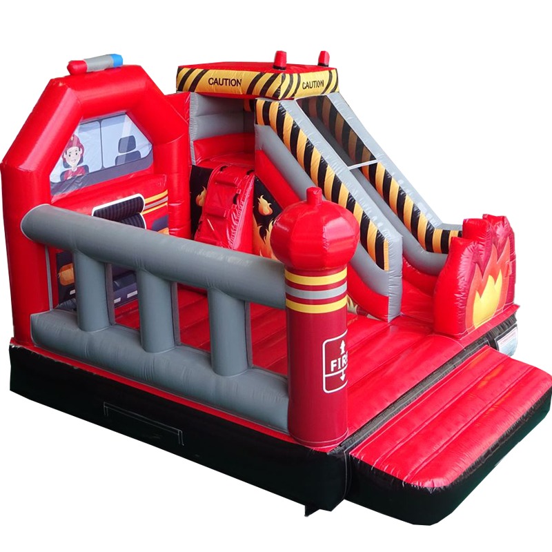 huepfburg-feuerwehrauto-4